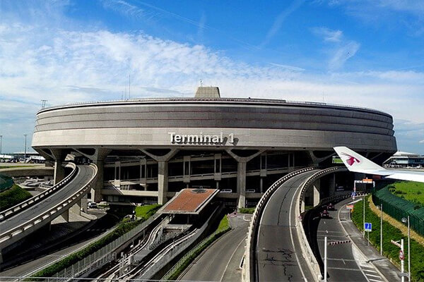 Charles de Gaulle: cel mai mare aeroport din Europa după raportul dintre suprafață și numărul de pasageri
